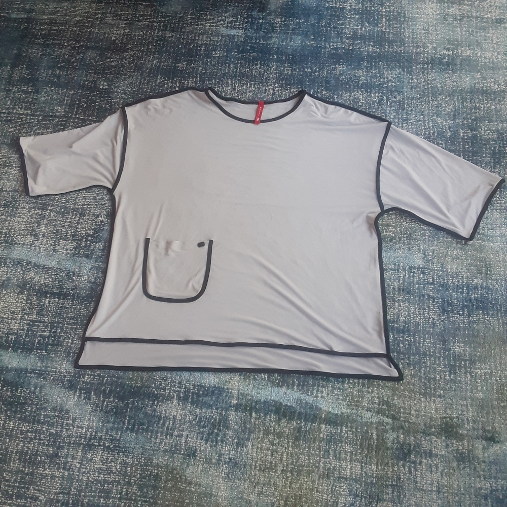 IC By Connie K Crew Neck Top, Front Pocket, Tennis Tail Bottom, NOSWOT